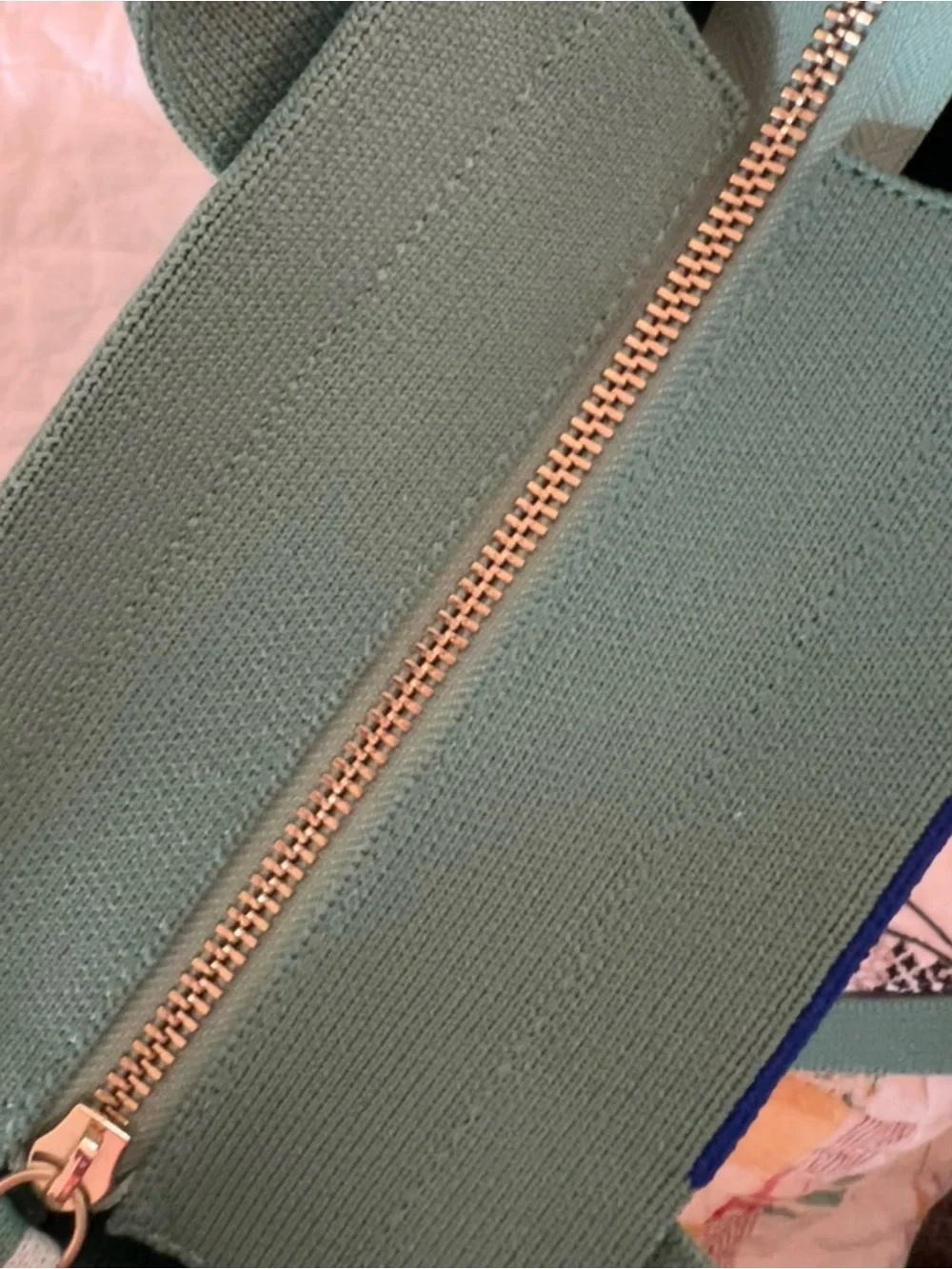 Rothy’s Original Mini Bag in Juniper Green NWOT Gold brushed hardware crossbody